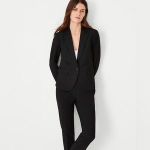 Ann Taylor factory notched one button blazer in seasonless stretch - black